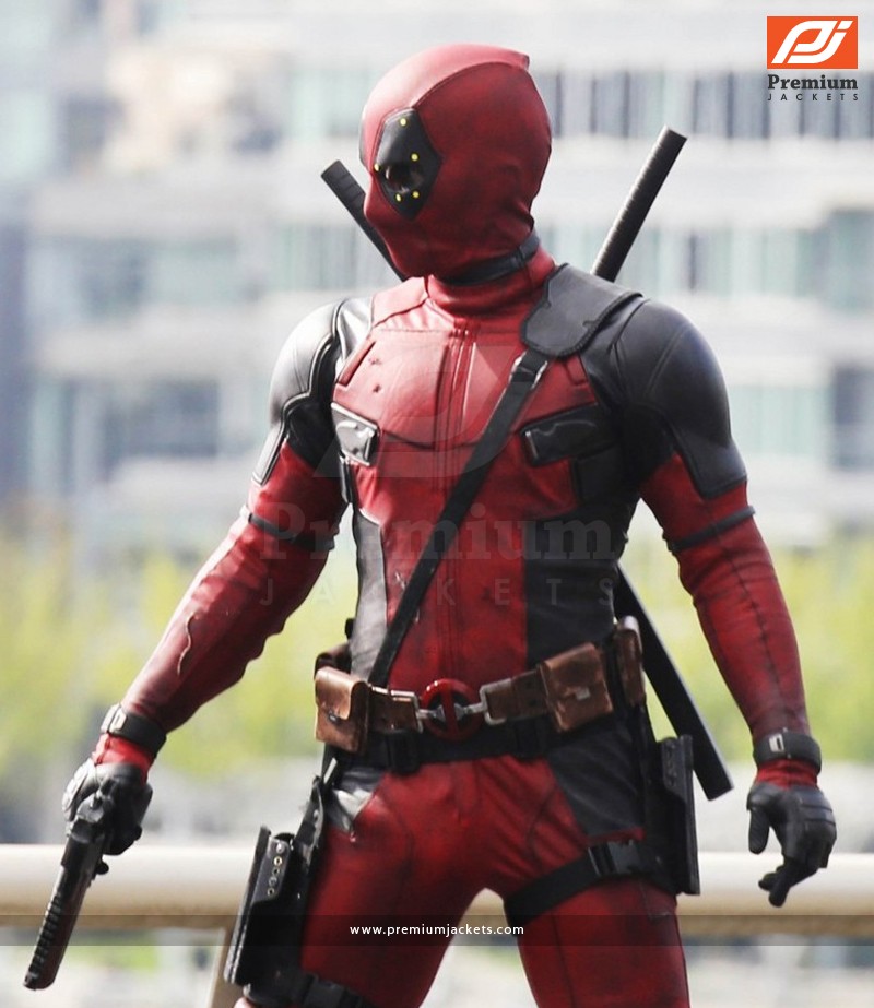 Mount Bank Måge Opfattelse Deadpool Leather Jacket by Ryan Reynolds Riding Motorcycle